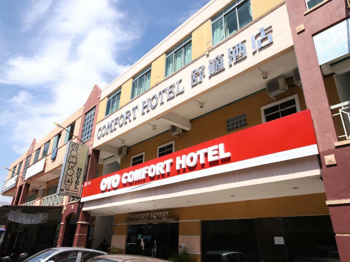 קוטה קינבלו Oyo 750 Comfort Hotel מראה חיצוני תמונה